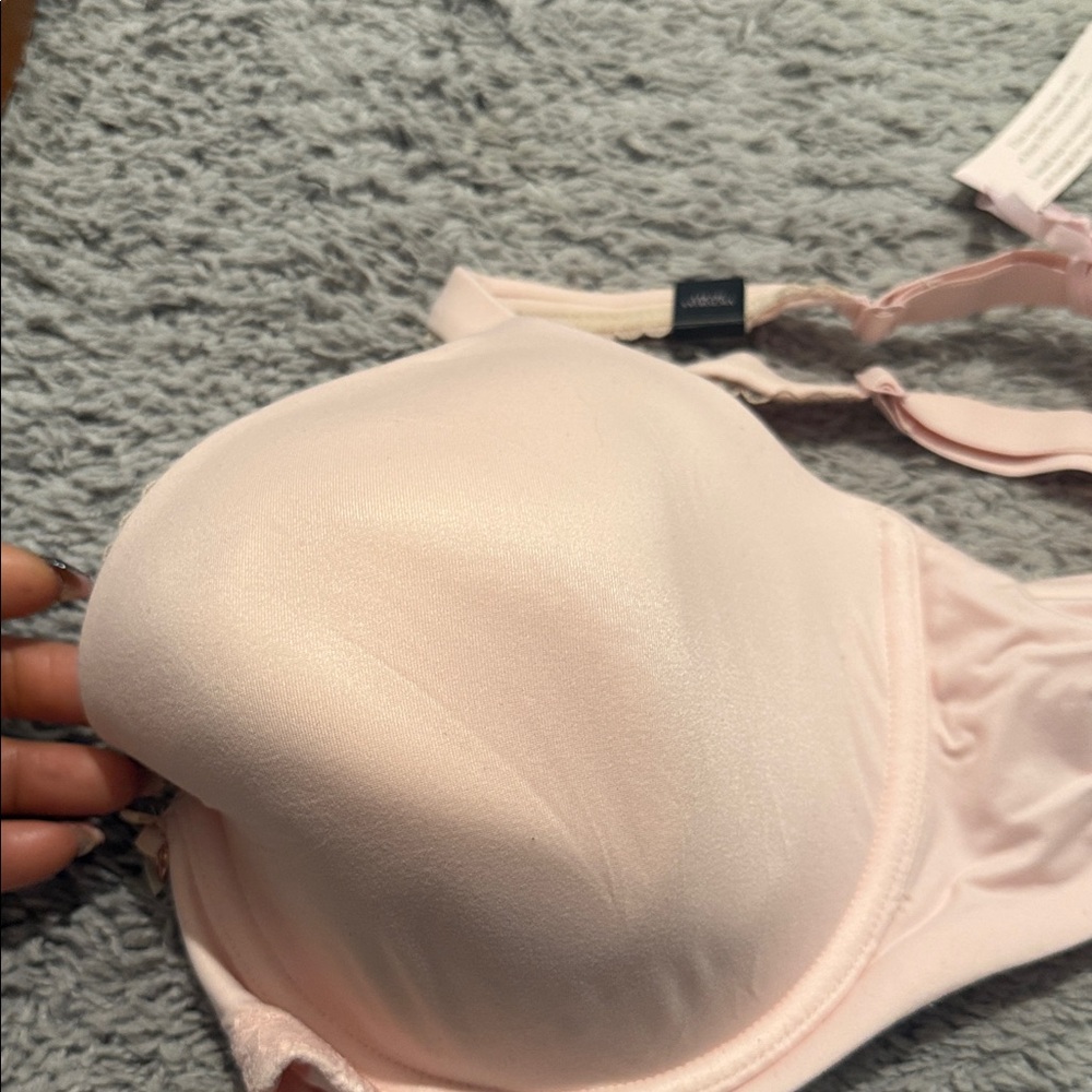 Victoria's Secret Light Pink Bra